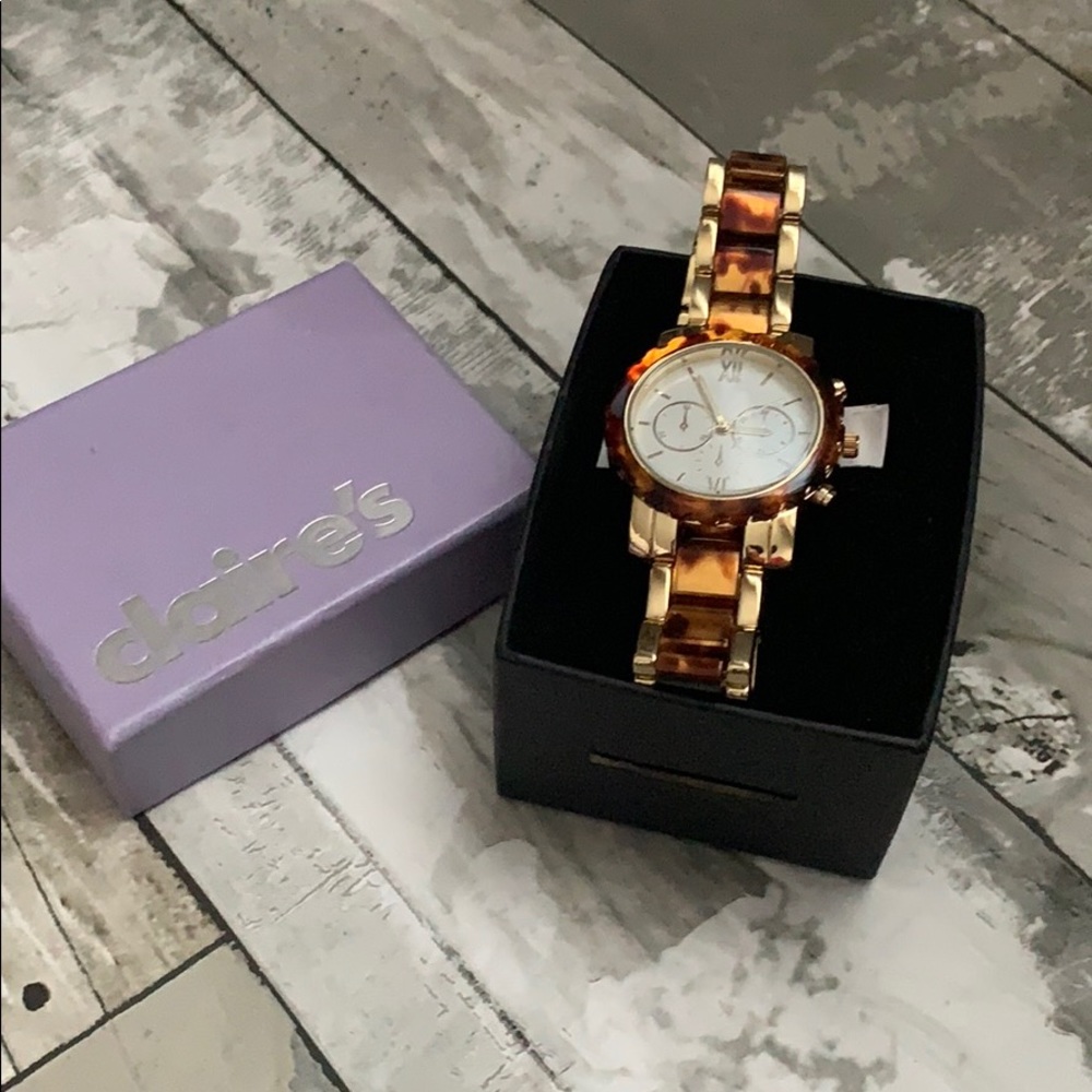 Woman’s watch.